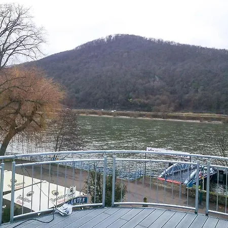 公寓 Rheinterrasse 3 *