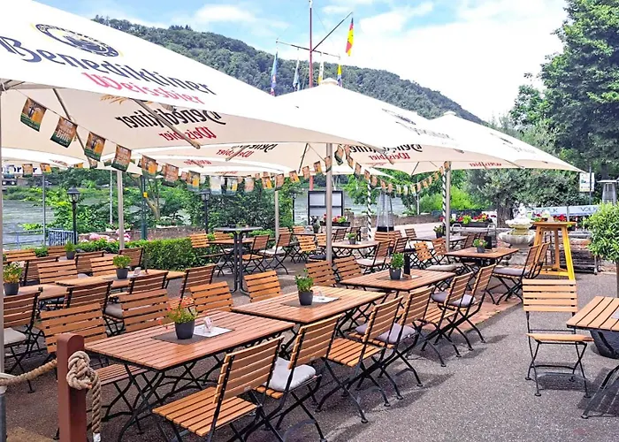 Rheinterrasse 3 アパート